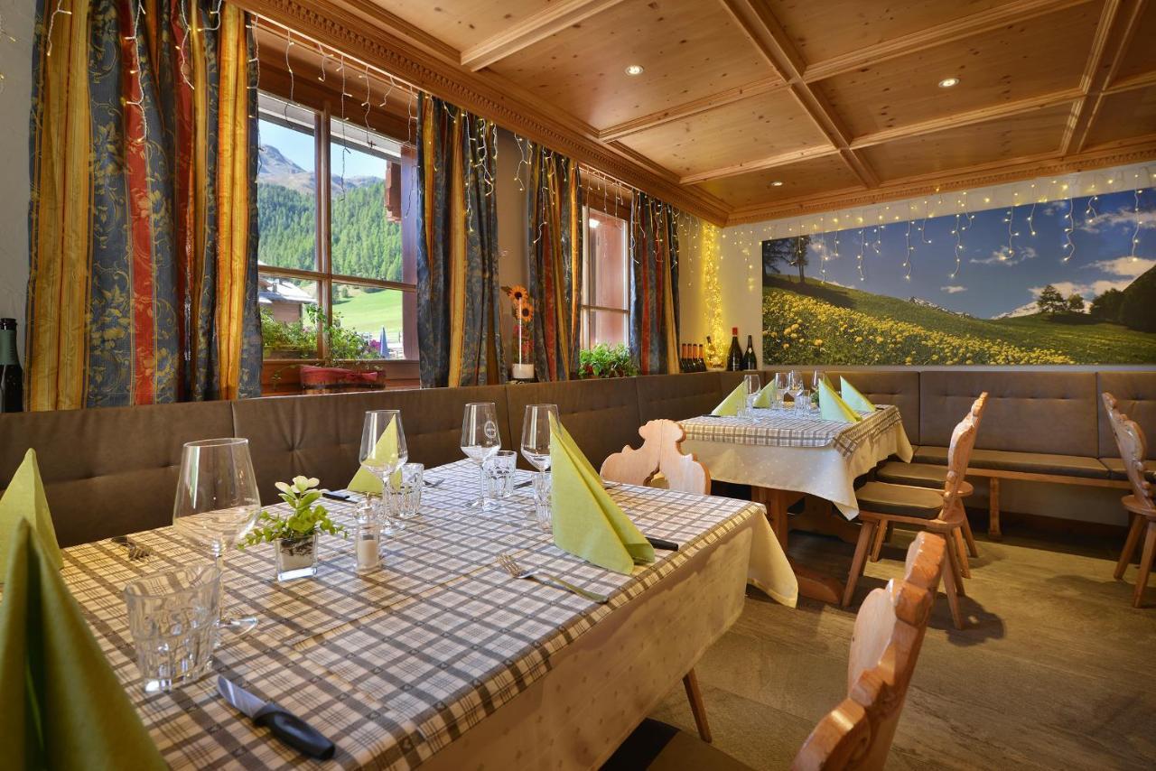 Hotel San Giovanni Livigno Exteriör bild