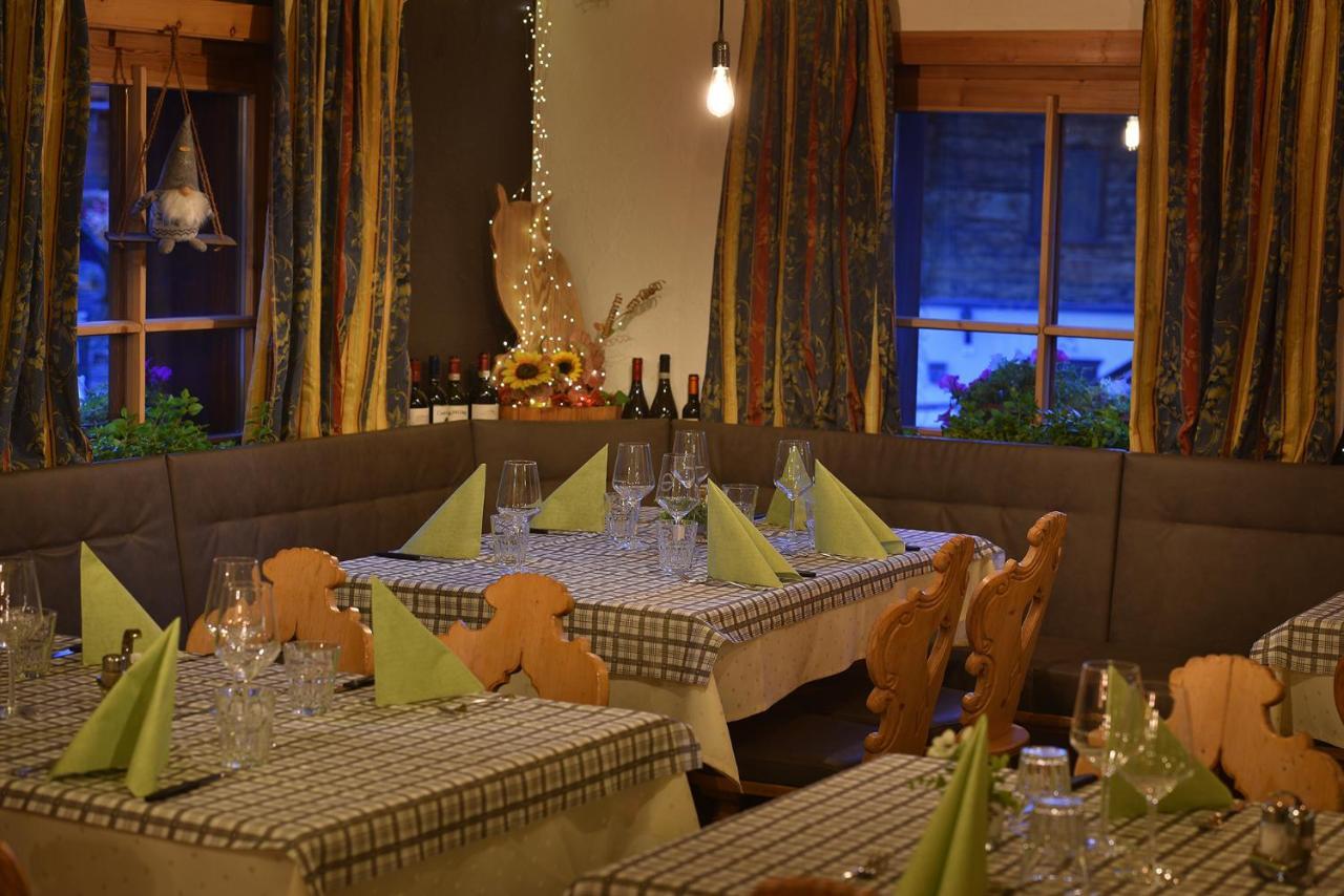 Hotel San Giovanni Livigno Exteriör bild