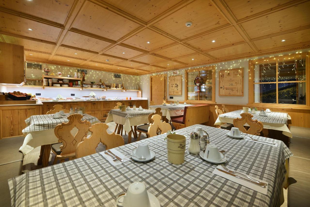 Hotel San Giovanni Livigno Exteriör bild