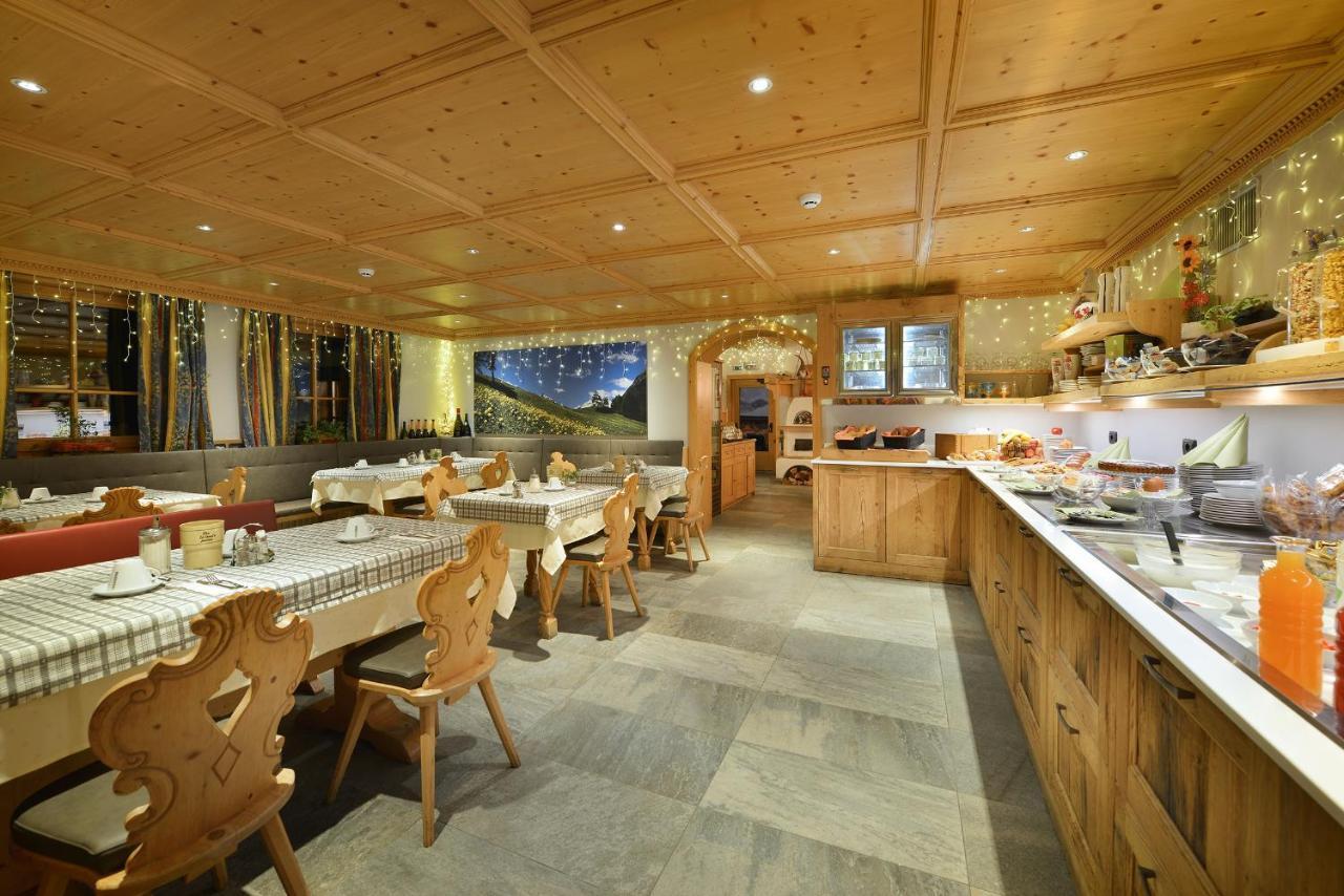 Hotel San Giovanni Livigno Exteriör bild