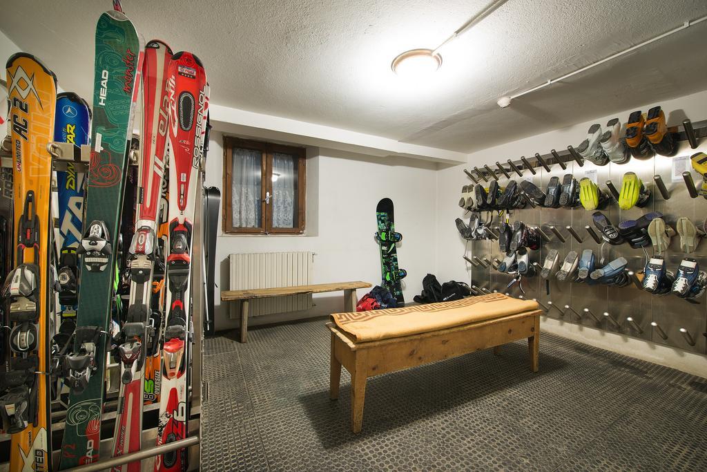 Hotel San Giovanni Livigno Exteriör bild